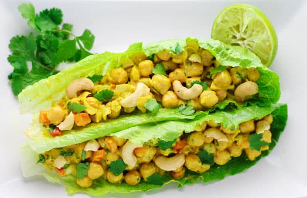 These Healthy Curry Chickpea Lettuce Wraps are my new favorite easy lunch to make! This is Vegan, Gluten Free, and loaded with flavor. | Tastefulventure.com